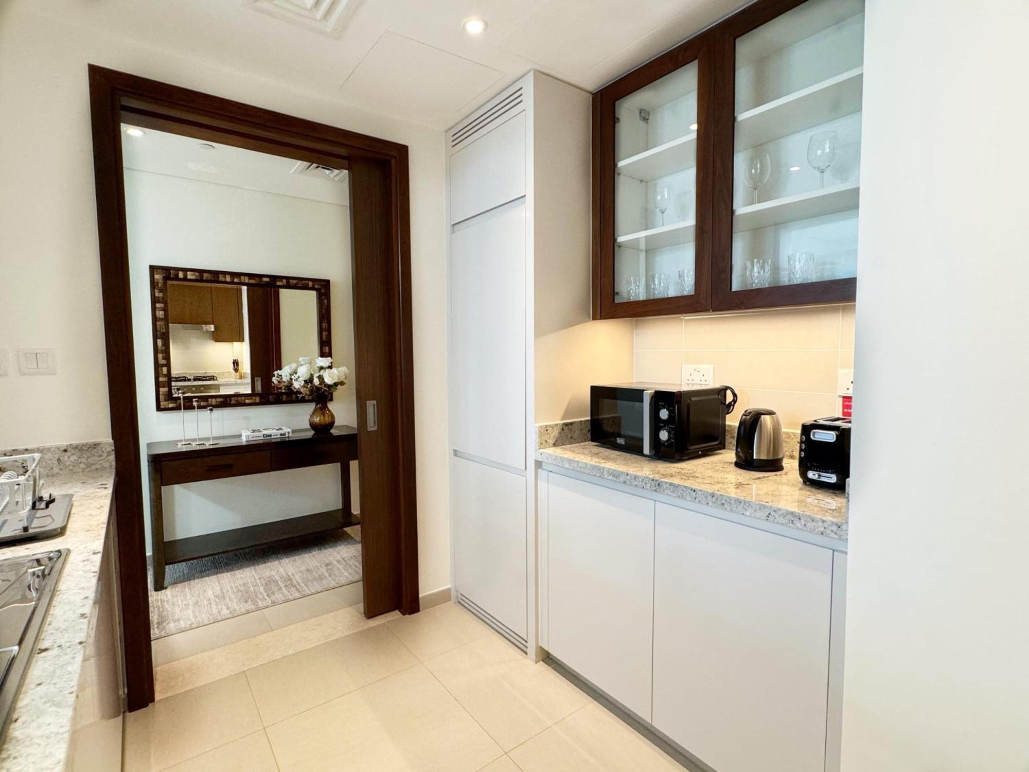 Spacious And Vibrant 1br In Boulevard Heights * Dubái