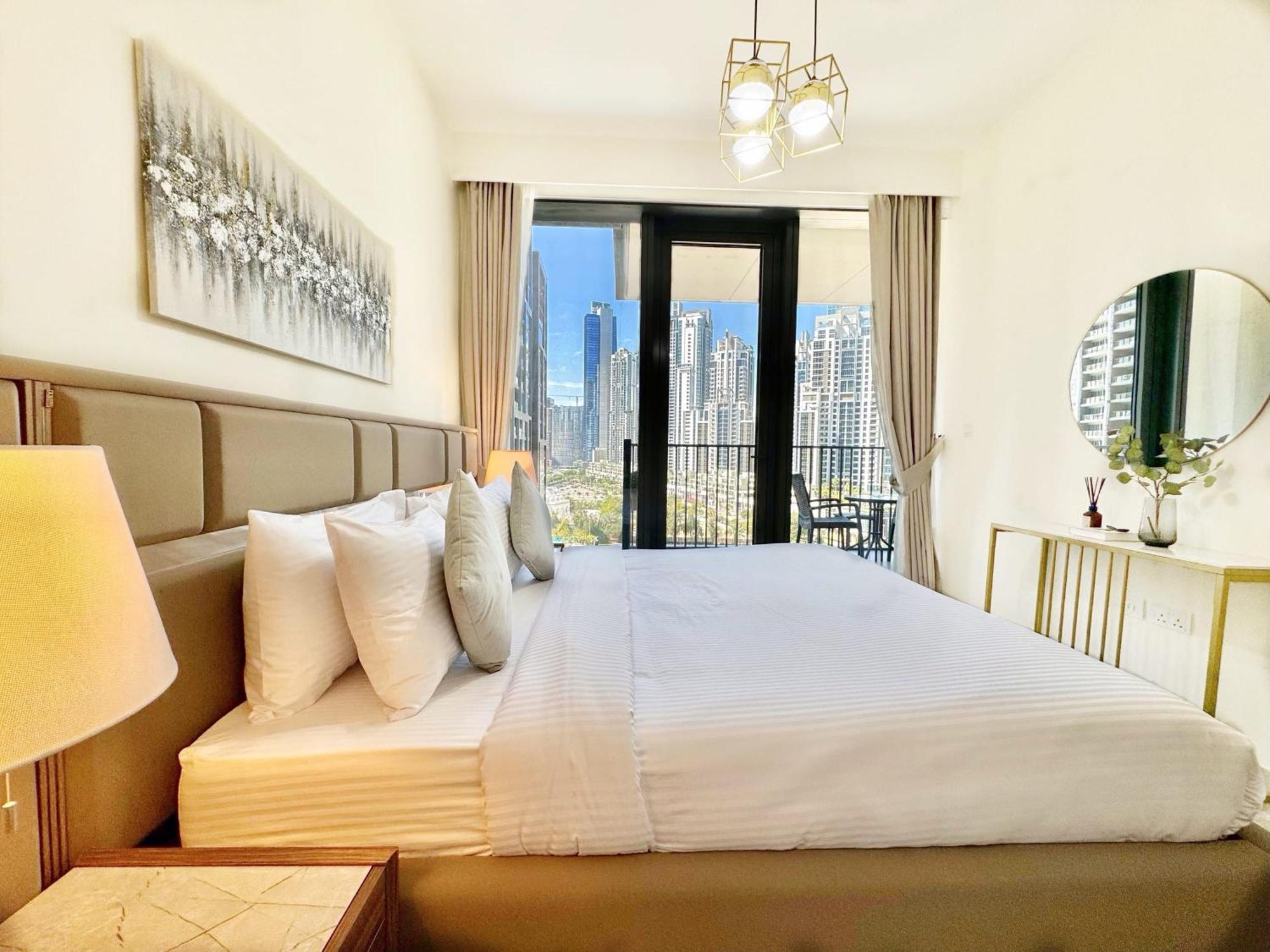 Apartamento Spacious And Vibrant 1br In Boulevard Heights Dubái