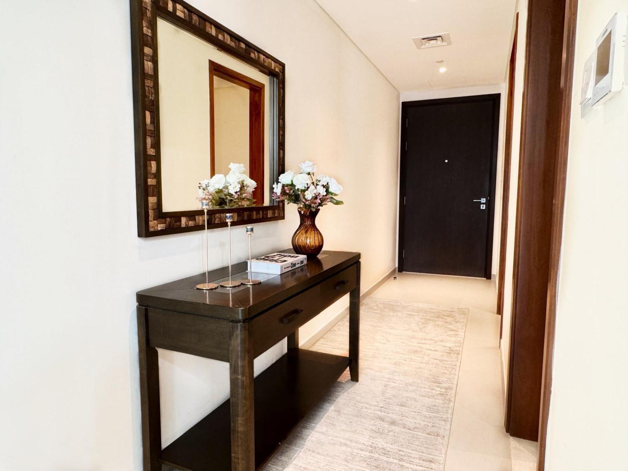 Apartamento Spacious And Vibrant 1br In Boulevard Heights Dubái