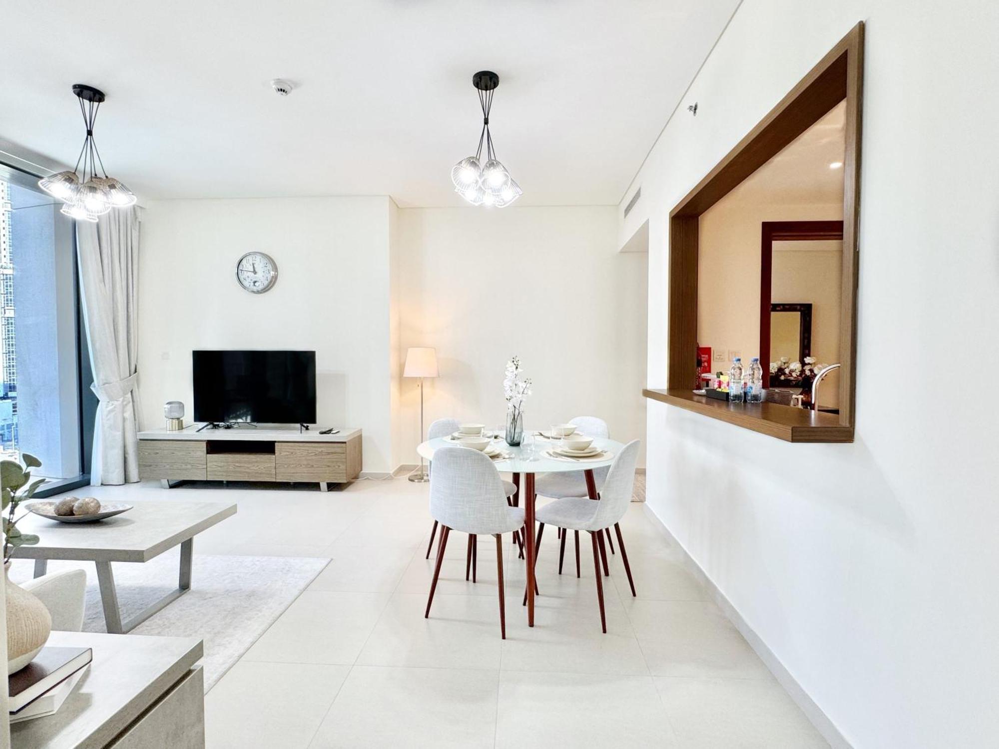 Spacious And Vibrant 1br In Boulevard Heights Apartamento