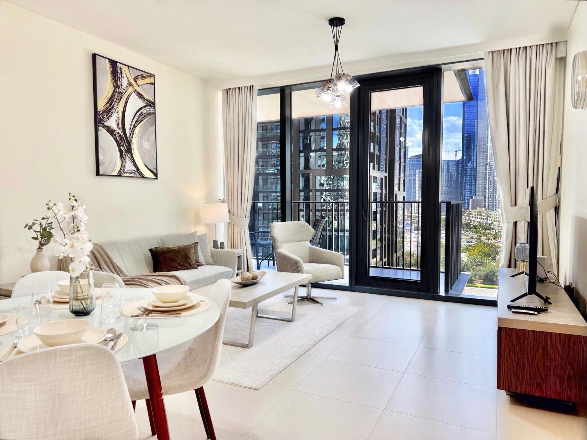 Spacious And Vibrant 1br In Boulevard Heights Apartamento