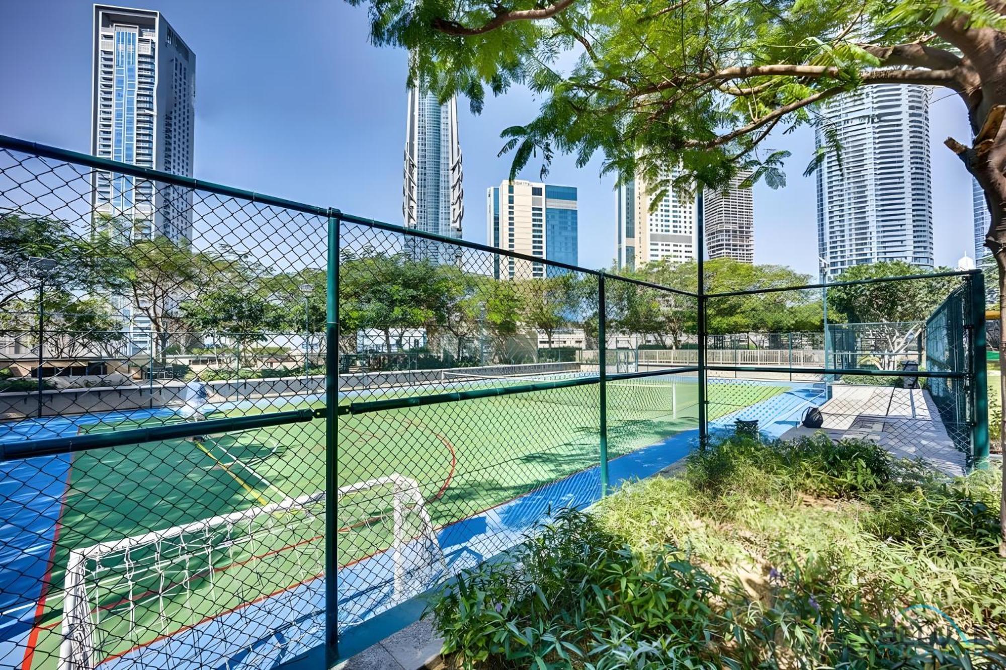 Gorgeous 2br In Burj Vista Tower 1 Downtown By Deluxe Appartement