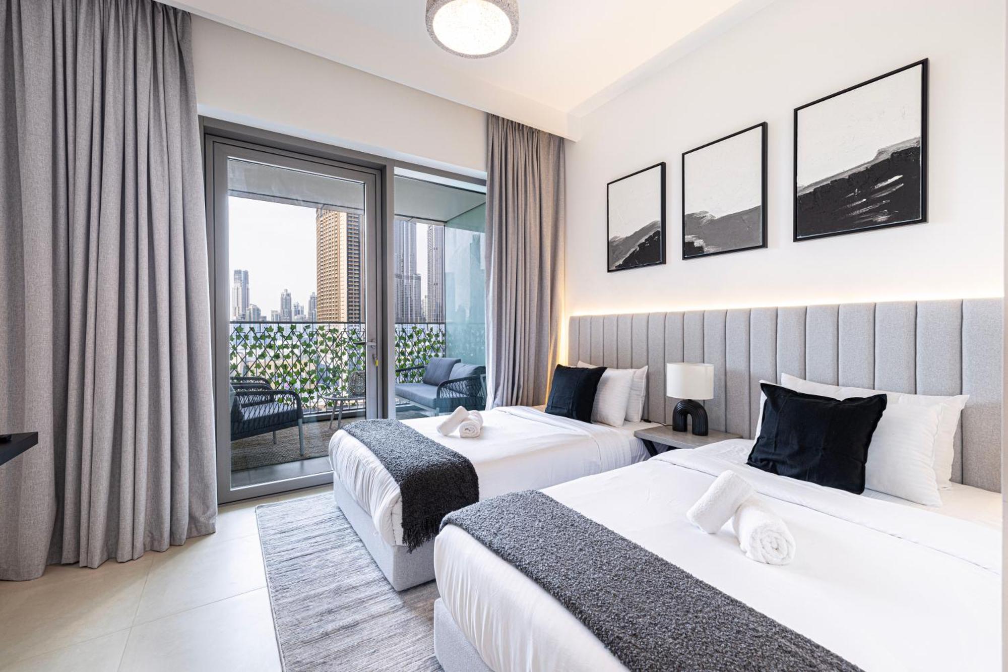 Appartement Burj Khalifa View, 2 Balcony W Lounge, Mall Access, Gym, Infinity-pool, Playground, Bbq, Family Friendly Dubaï