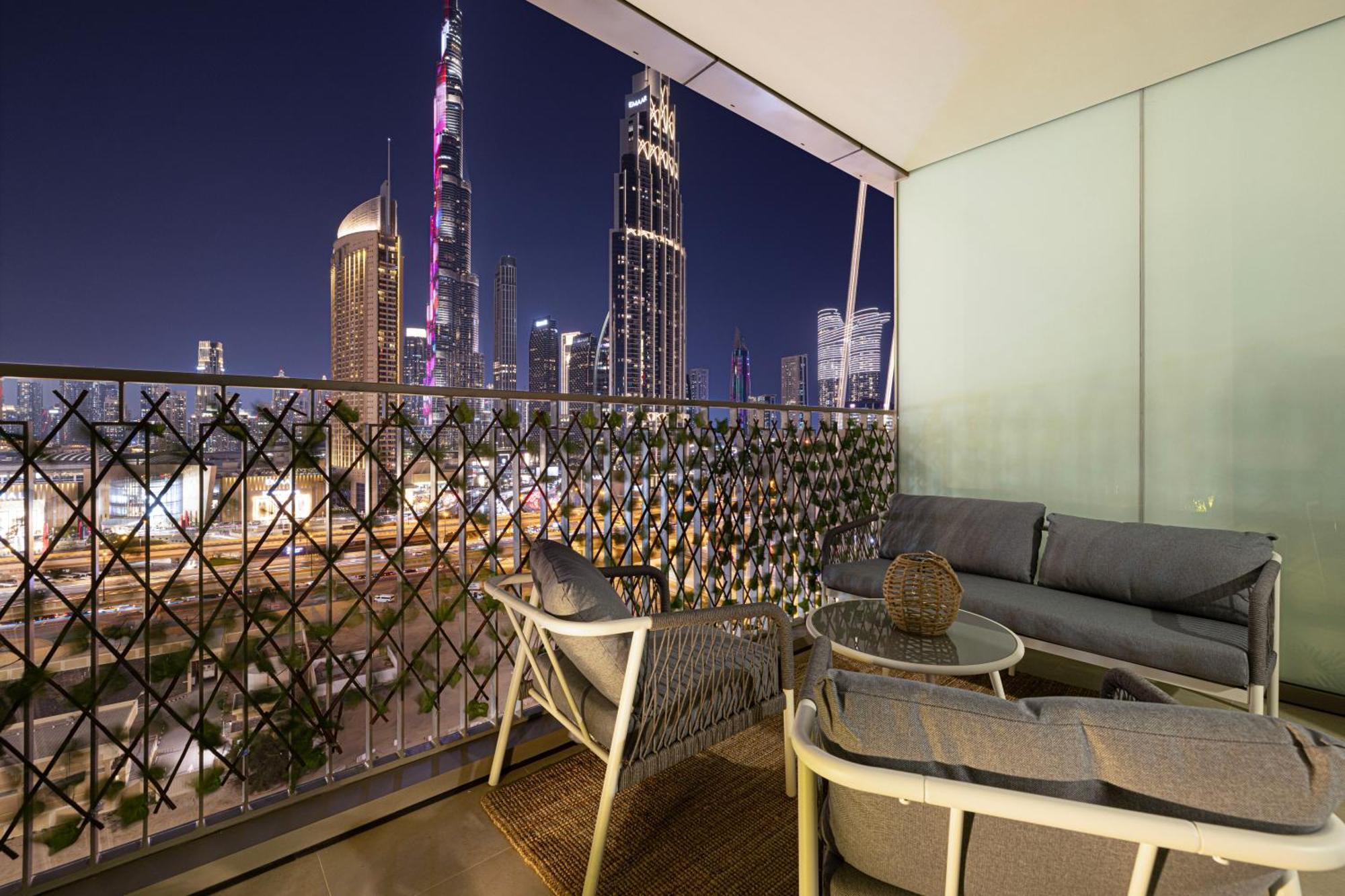 Appartement Burj Khalifa View, 2 Balcony W Lounge, Mall Access, Gym, Infinity-pool, Playground, Bbq, Family Friendly Dubaï