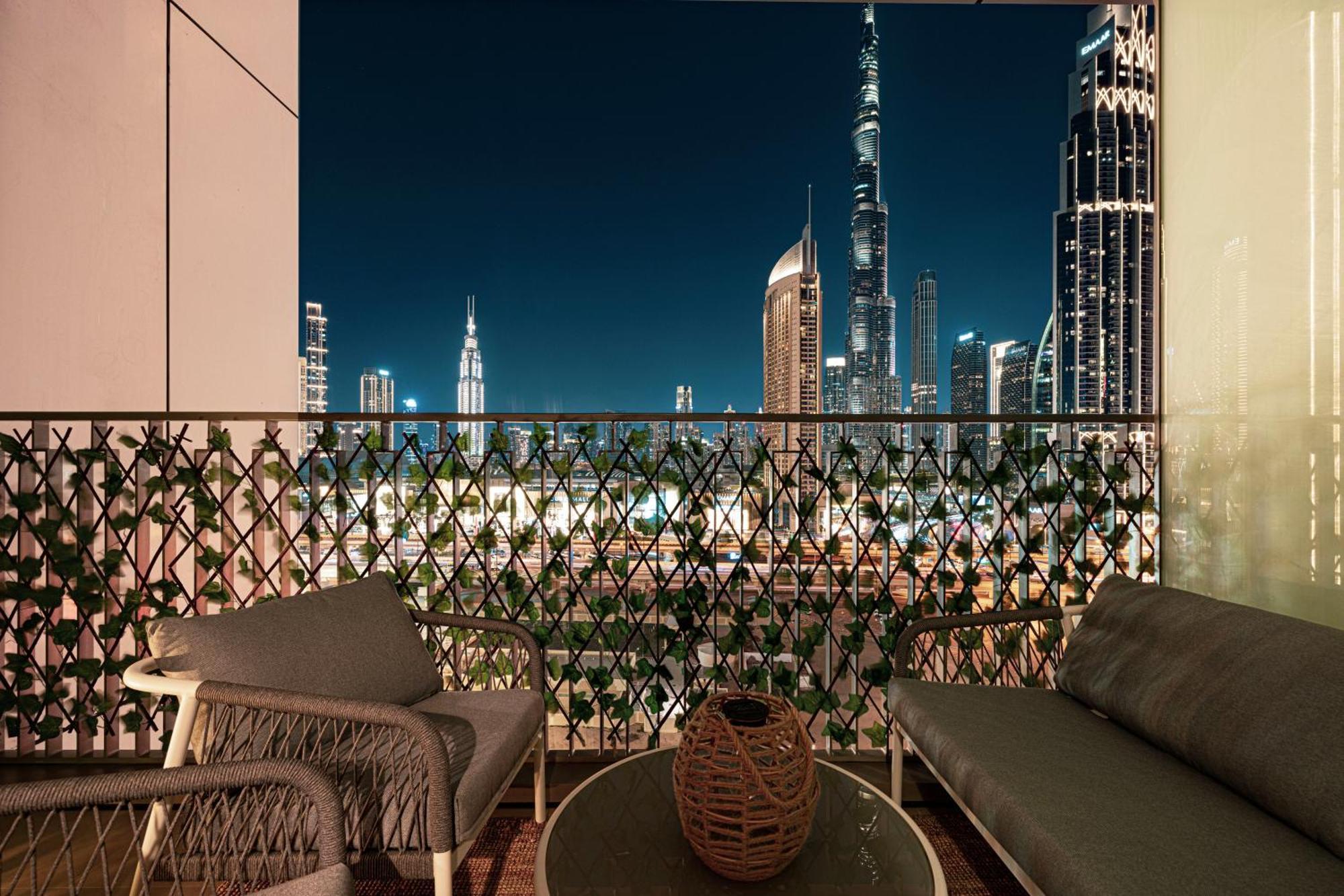 Burj Khalifa View, 2 Balcony W Lounge, Mall Access, Gym, Infinity-pool, Playground, Bbq, Family Friendly *