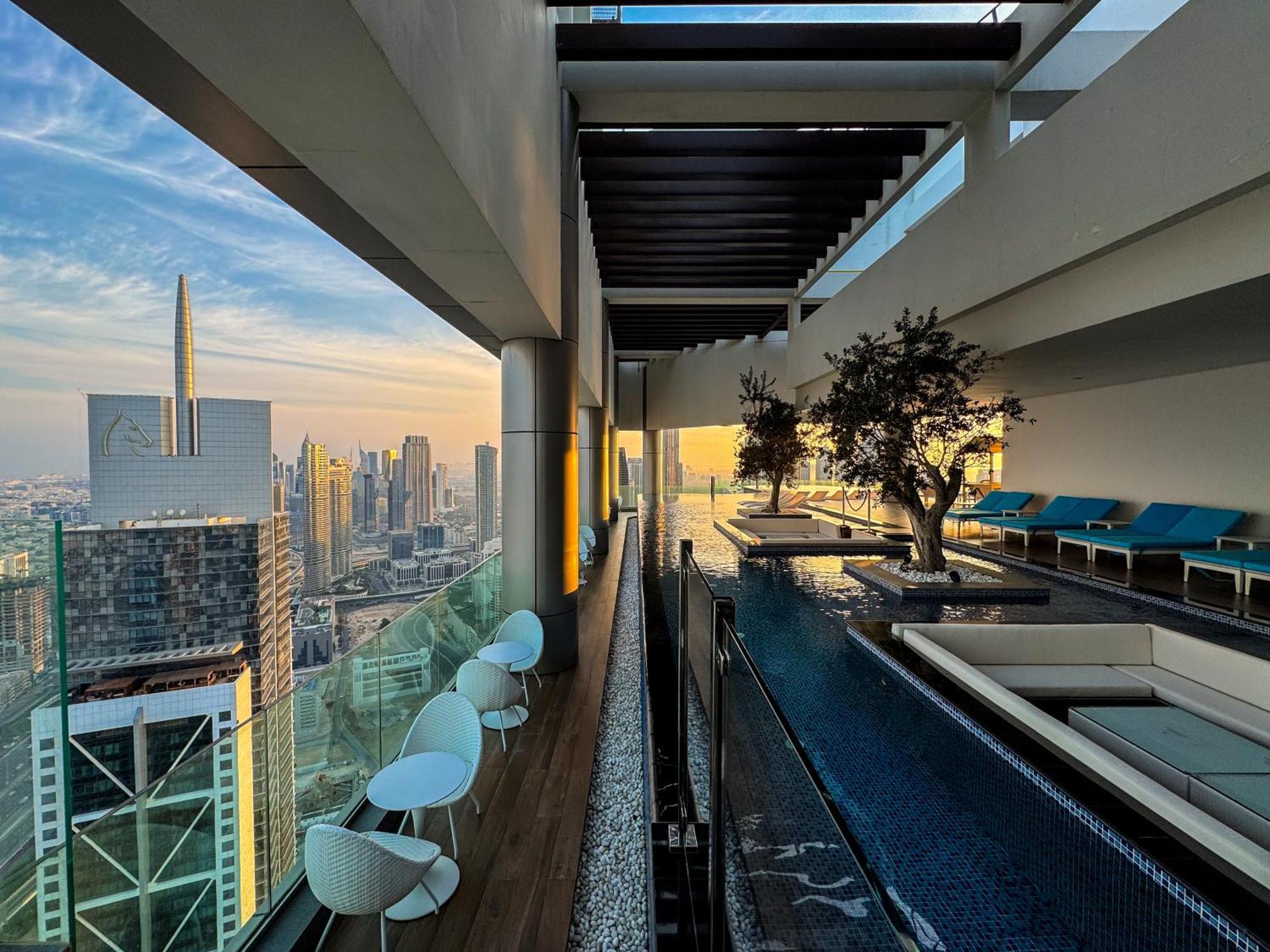 Hausreserv At Paramount Midtown - Infinity Pool With Burj Khalifa View - Luxury Apartemen