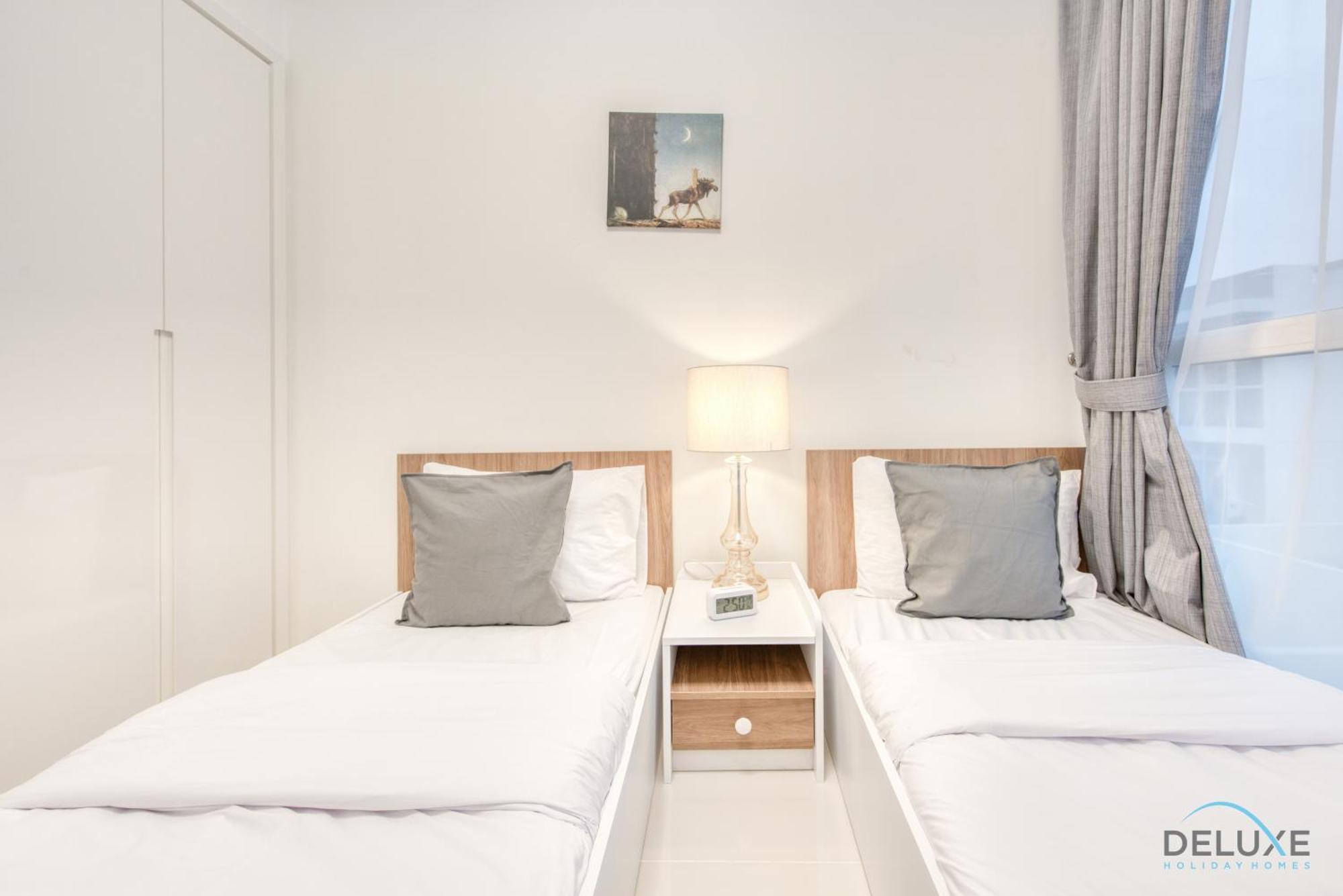 Tranquil 3br Townhouse At Albizia Damac Hills 2 By Deluxe Homes Dubaï