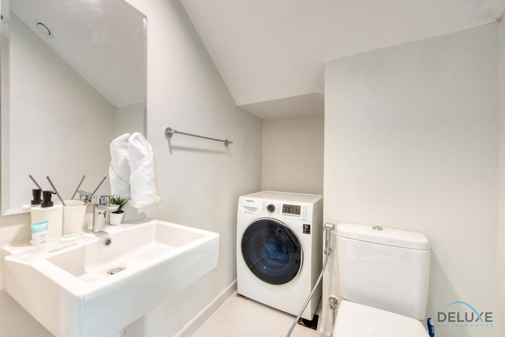 Tranquil 3br Townhouse At Albizia Damac Hills 2 By Deluxe Homes Dubaï