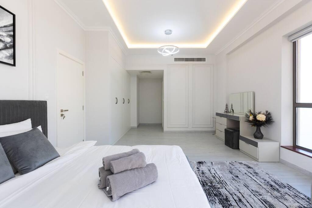 Appartement Stylish 3bdr In Rimal 2 Jbr *