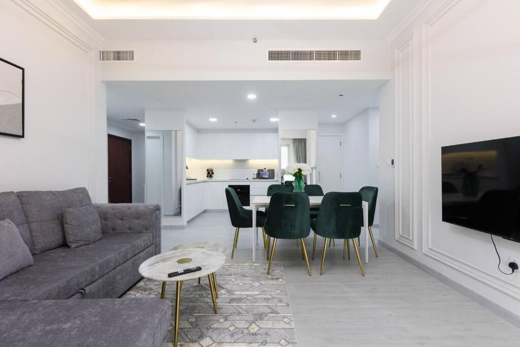 Stylish 3bdr In Rimal 2 Jbr * Dubaï