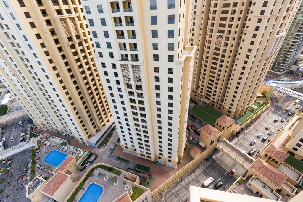 Stylish 3bdr In Rimal 2 Jbr Dubaï