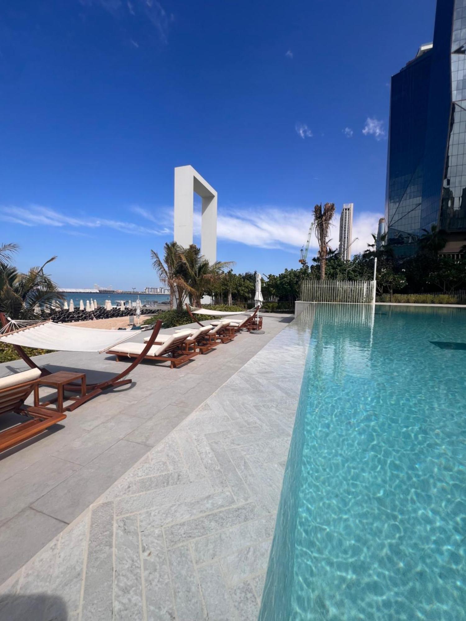 Luxury Beachfront Escape In La Vie Jbr Apartament *