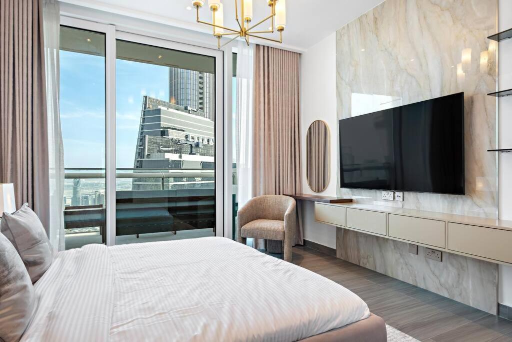 First Class 3br Wtih Full Burj Khalifa & Fountain View