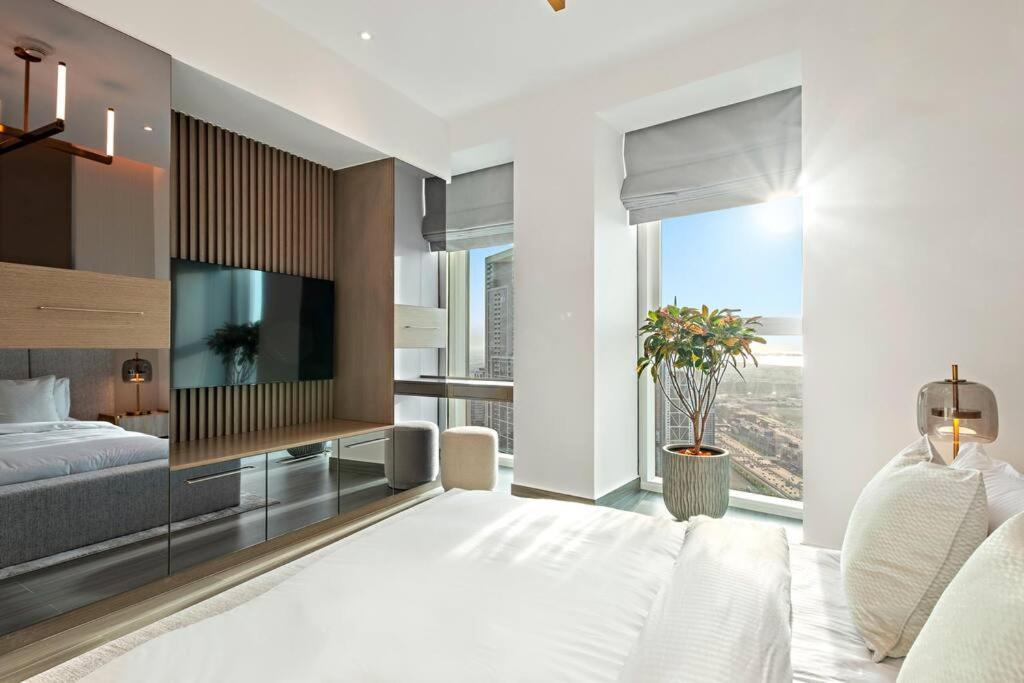 First Class 3br Wtih Full Burj Khalifa & Fountain View *