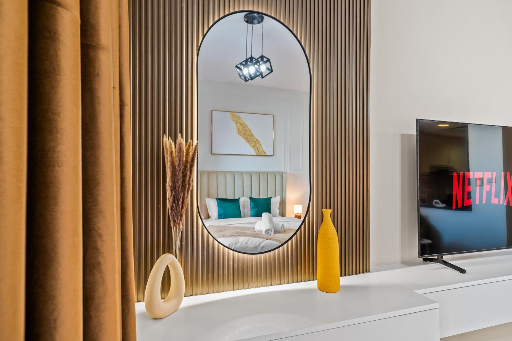 Luxurious Near Jbr Dubai