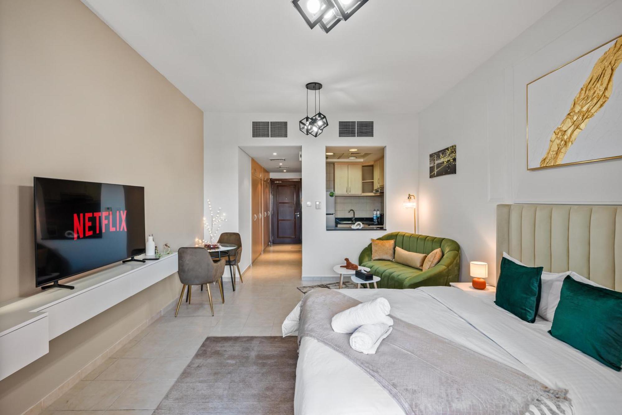 Luxurious Near Jbr