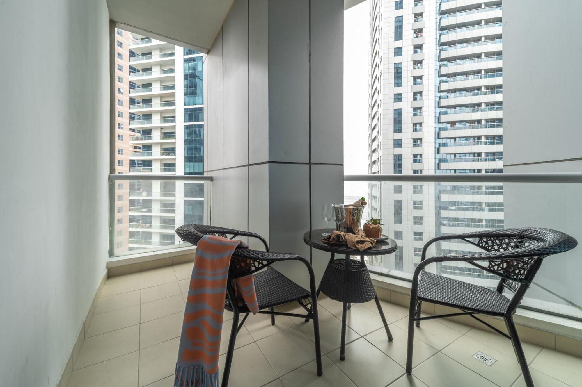 Apartament Frank Porter - Torch Tower Dubai