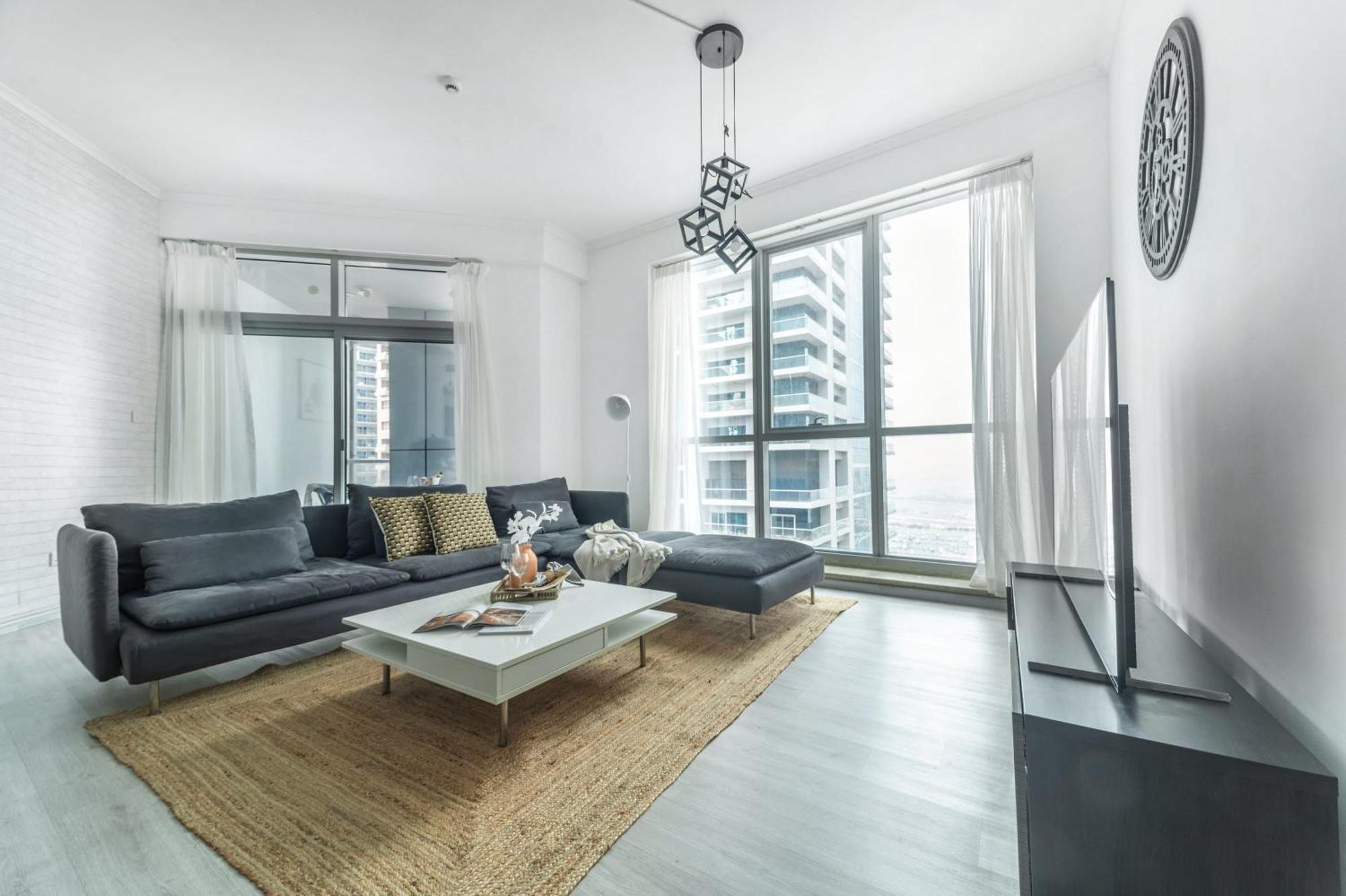 Frank Porter - Torch Tower Apartament *