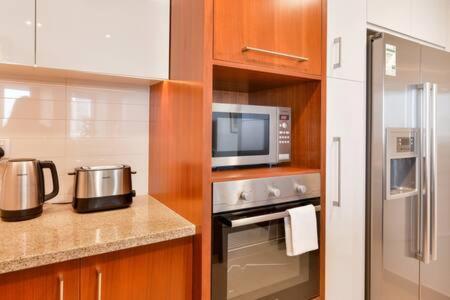 Hospitalityexpert 2br In Downtown, Sleeps 5 Appartement