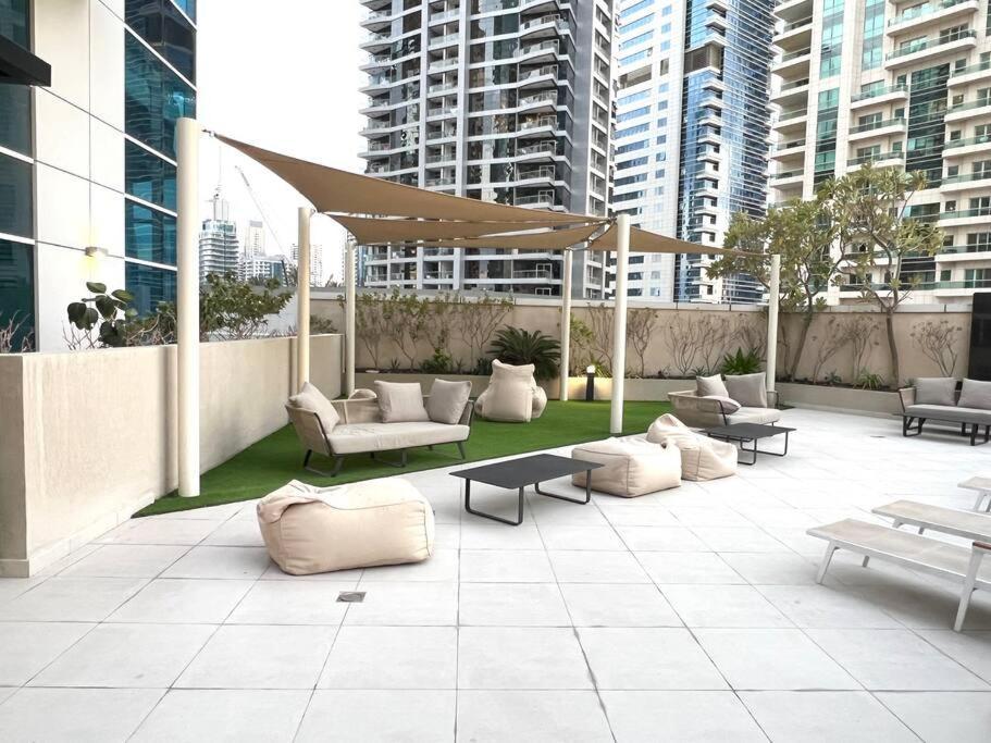 Appartement 1 Bedroom Flat, Luxury Amenities, Near Jbr & Club With Free Parking In Jbr Dubai
