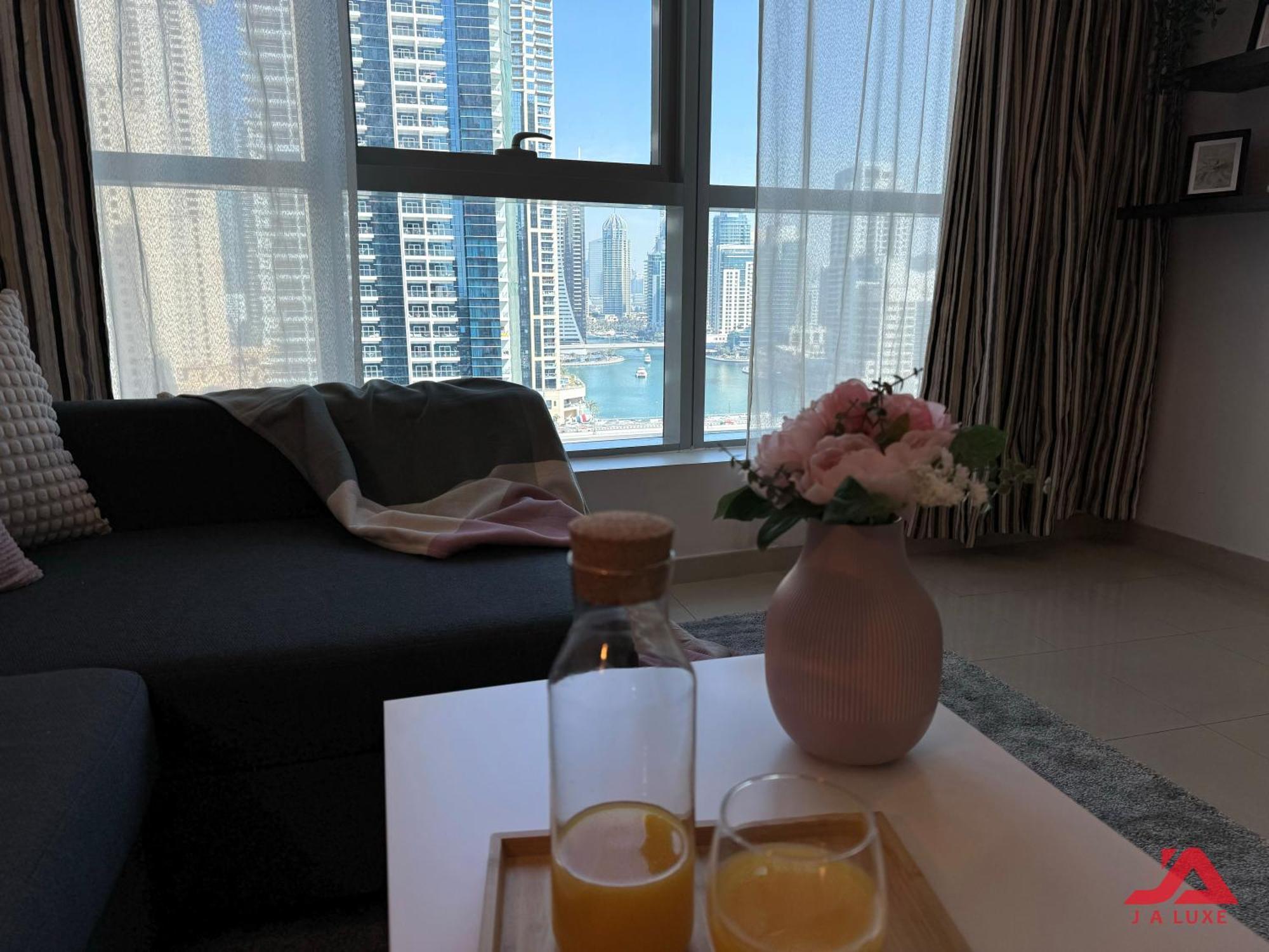 Lovely Marina View 1br In Bay Central Tower Dubaï