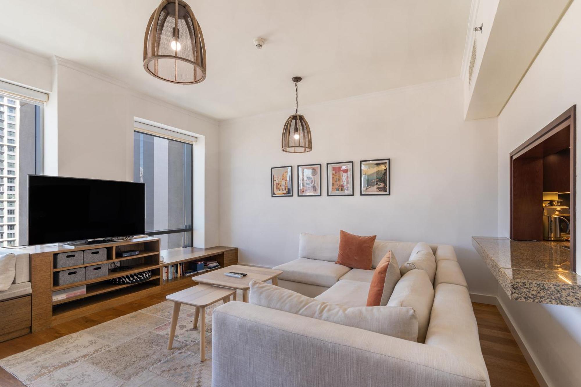 Chic 2br Apartment, Prime Location Near Mall - Allsopp&allsopp Dubái