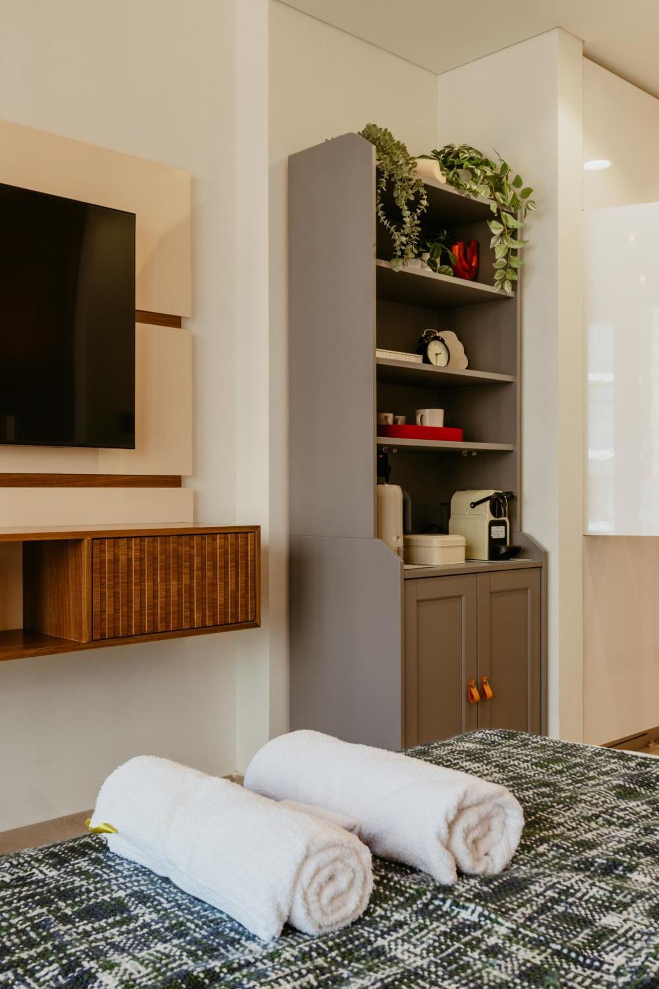 Modern Oasis: Spacious Near Downtown Appartement Dubaï