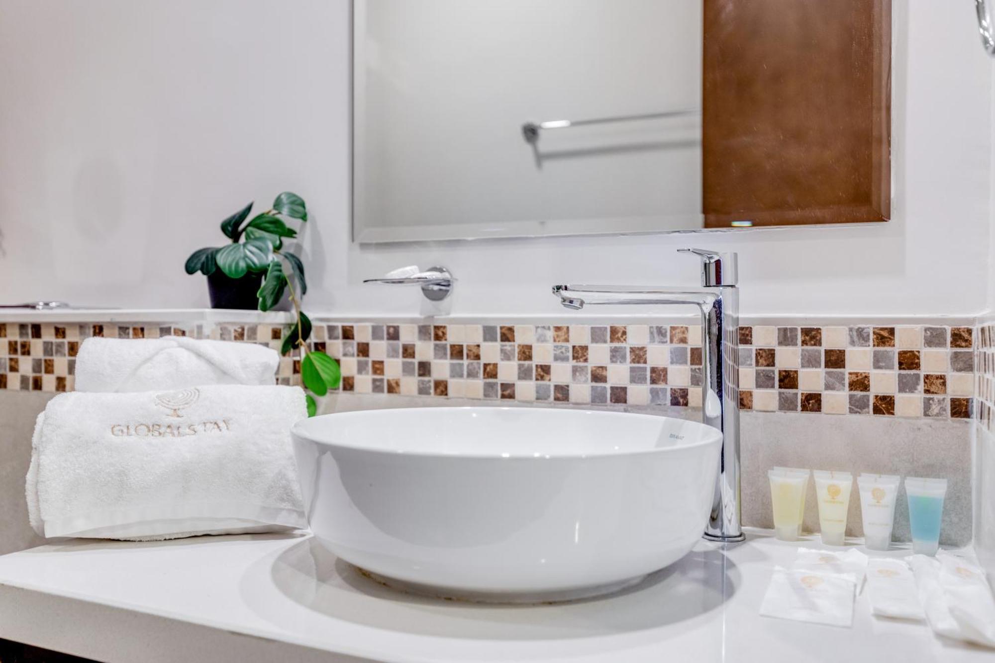 Globalstay. Luxury Near The Canal Appartamento