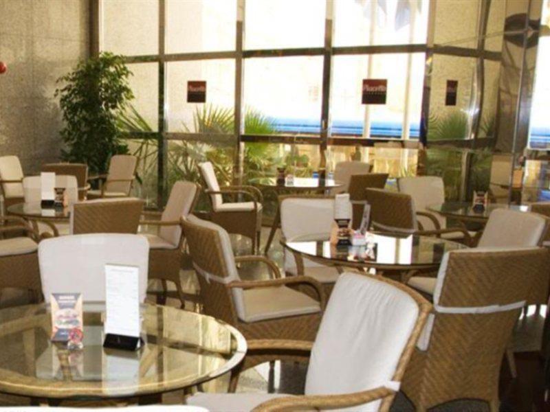 Hotel Avari 4*