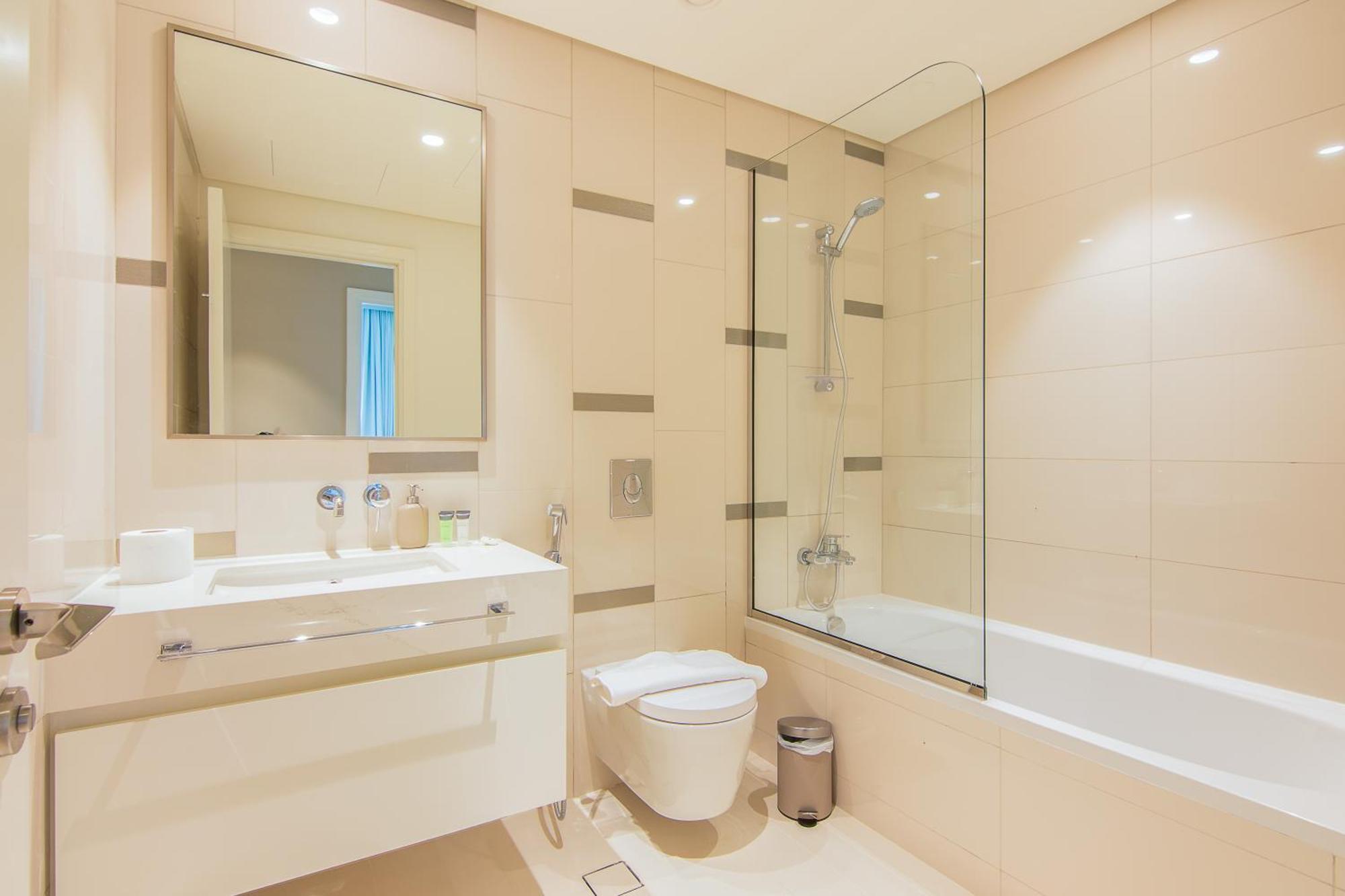 Privet 2br In Marina *