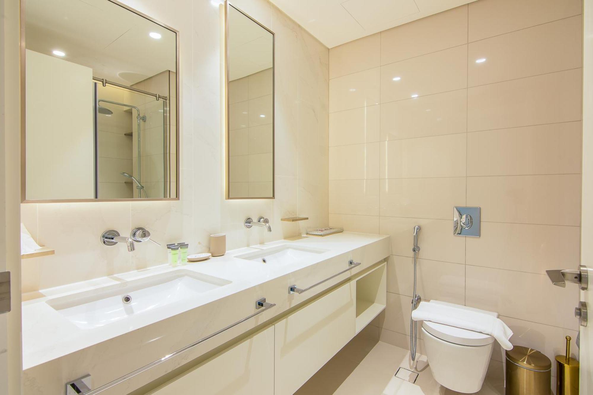 Privet 2br In Marina *