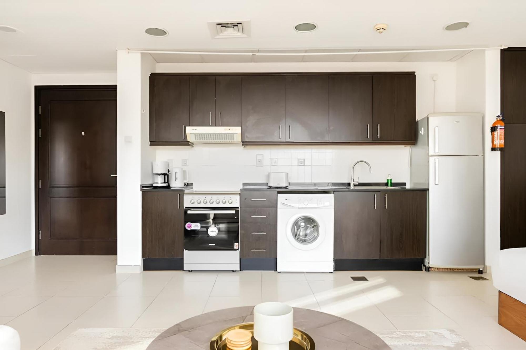 Dazzling Studio Stunning Ain View Marina Apartament Dubai