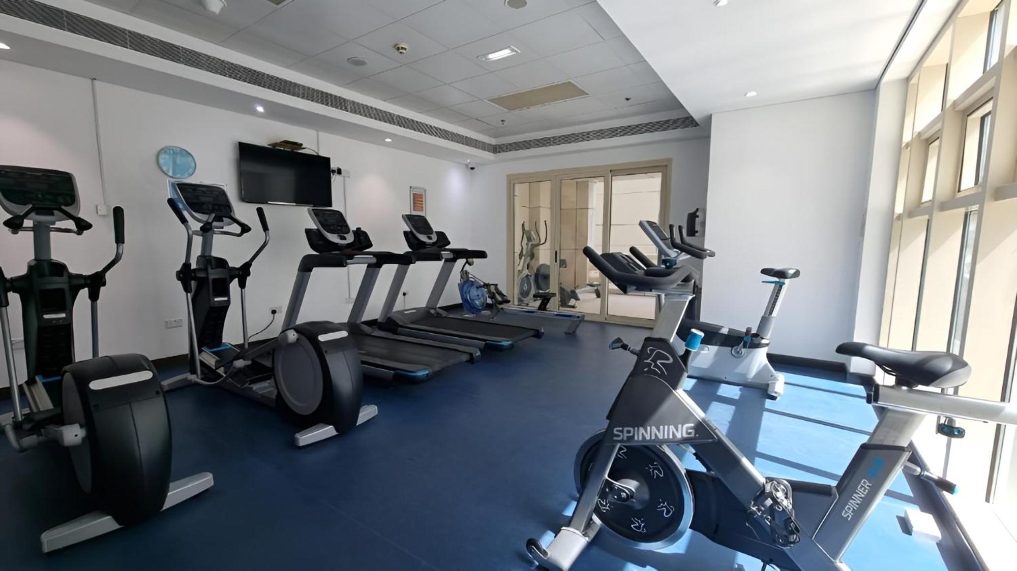 Dazzling Studio Stunning Ain View Marina Dubai