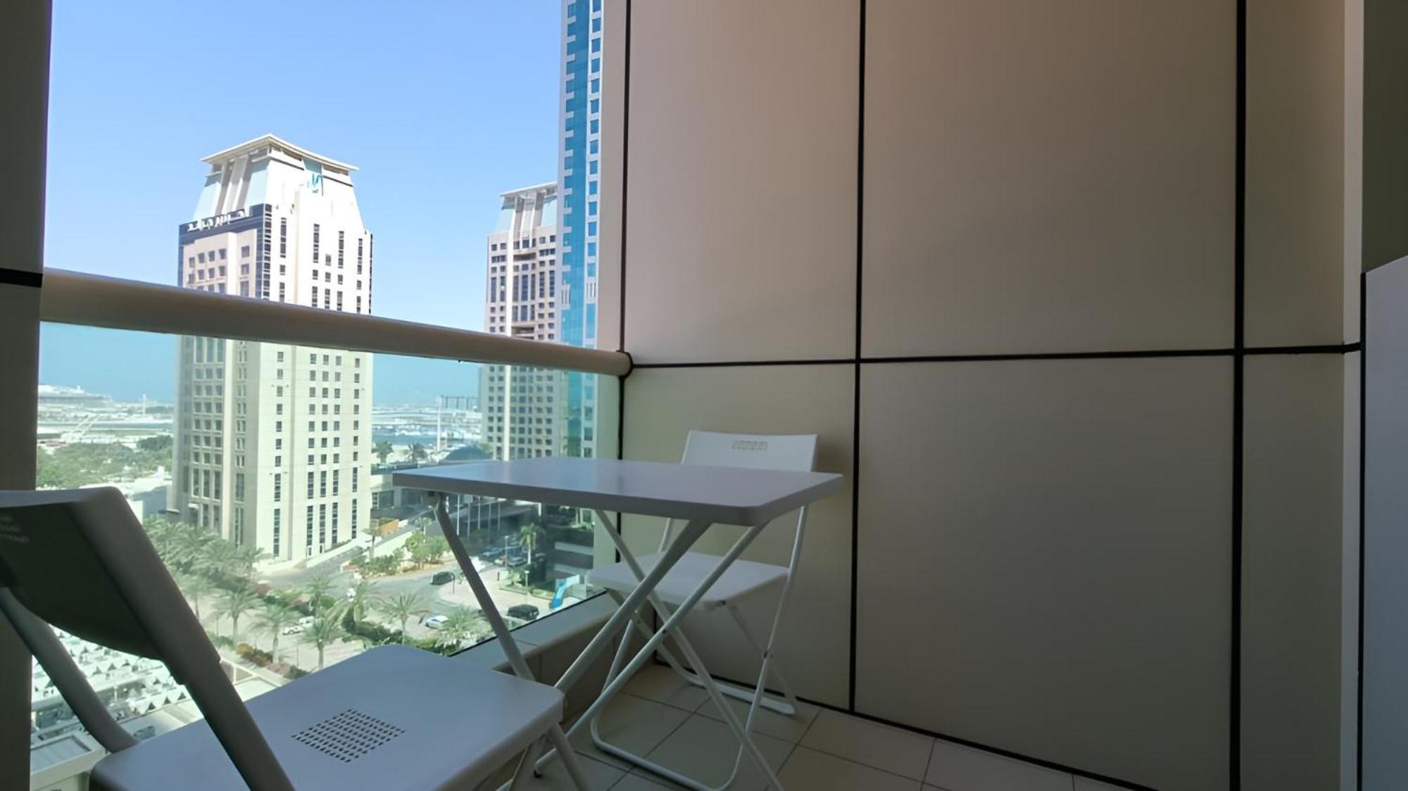 Dazzling Studio Stunning Ain View Marina Apartament