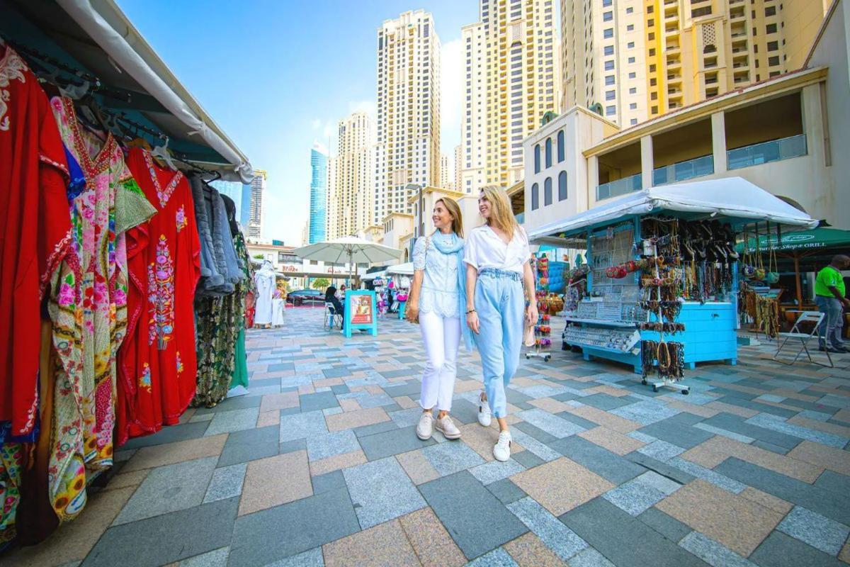 Apartment Upgraded 3 Bedroom At Jbr With Jacuzzi *
