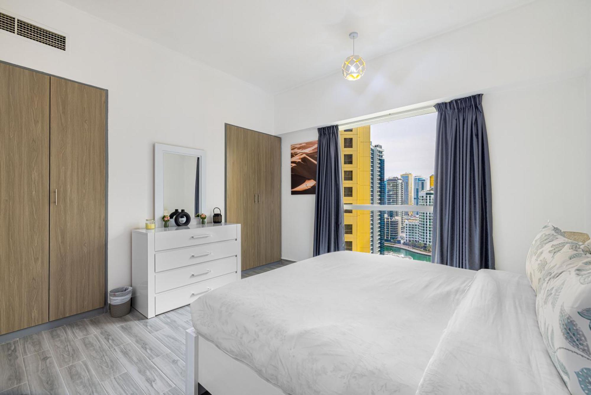 Apartment Upgraded 3 Bedroom At Jbr With Jacuzzi *