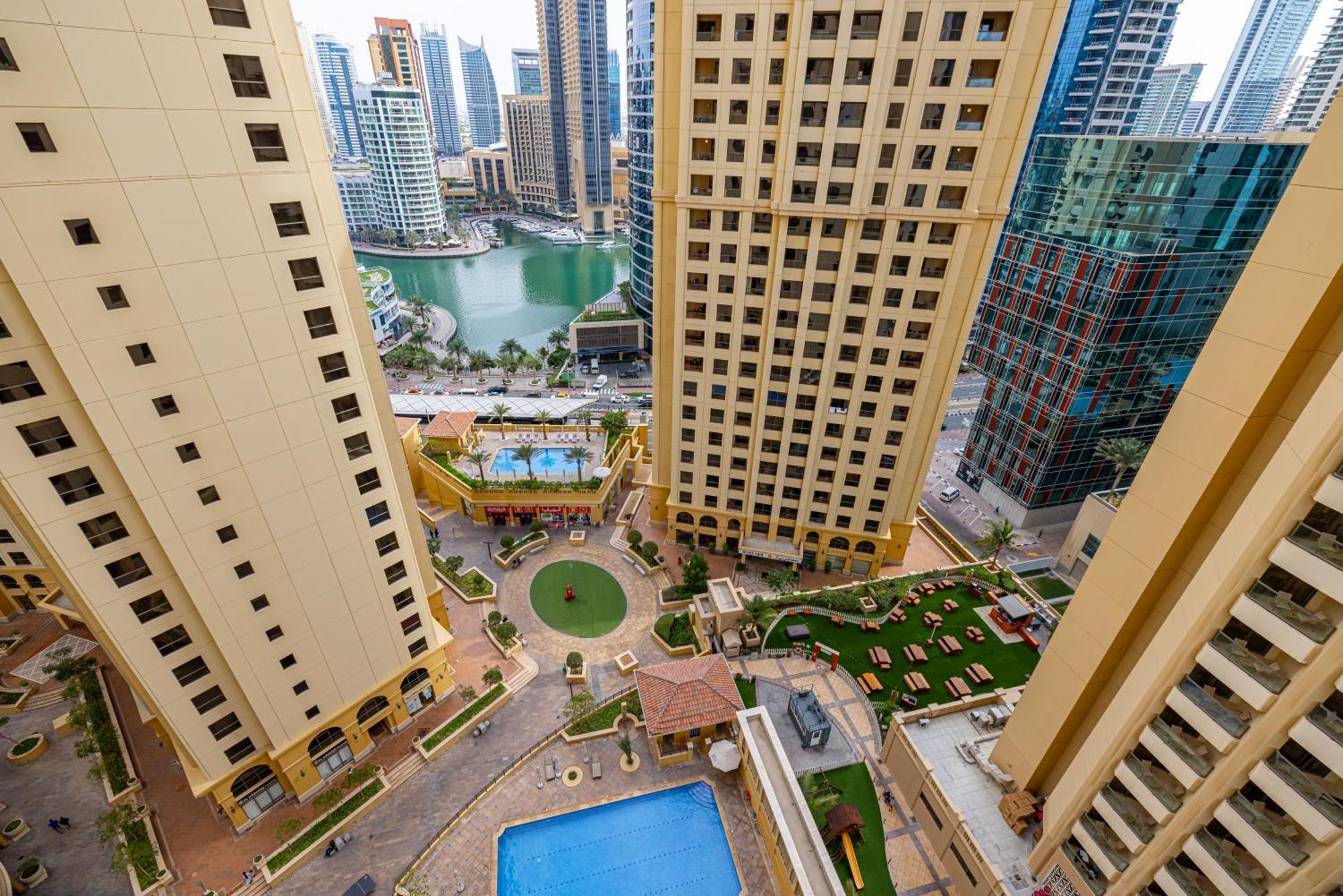 Apartment Upgraded 3 Bedroom At Jbr With Jacuzzi Dubai
