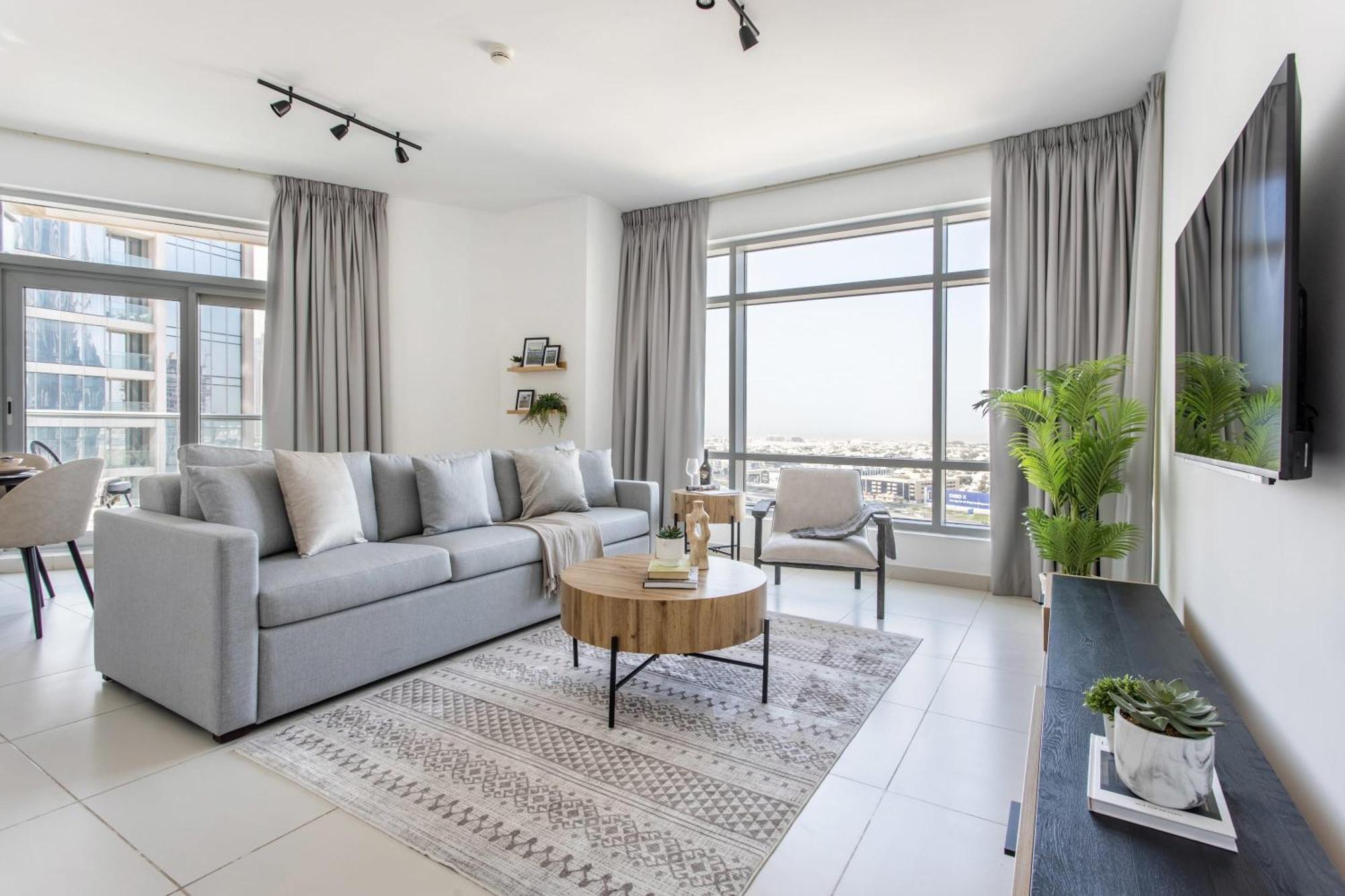 Frank Porter - The Lofts West * Dubaï