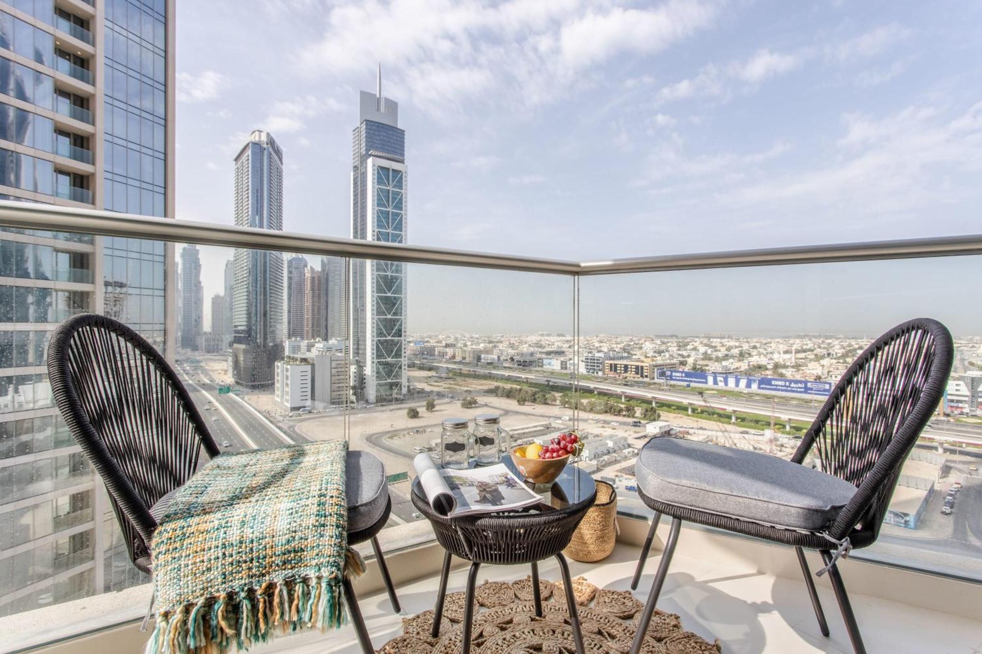 Frank Porter - The Lofts West * Dubaï