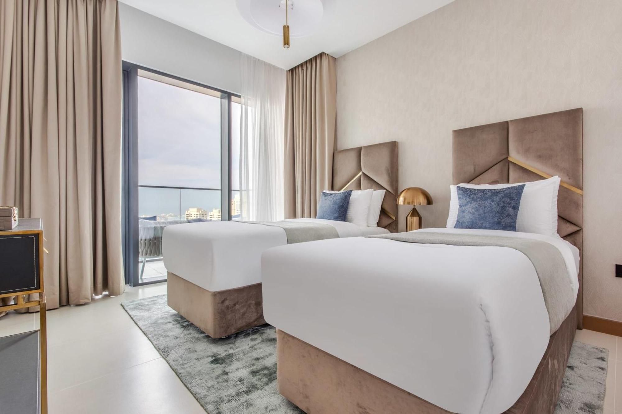 Frank Porter - Vida Residences * Dubai