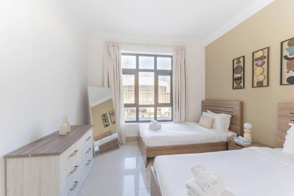 Appartement Traditional 2 Bedroom With Fountain View Dubaï
