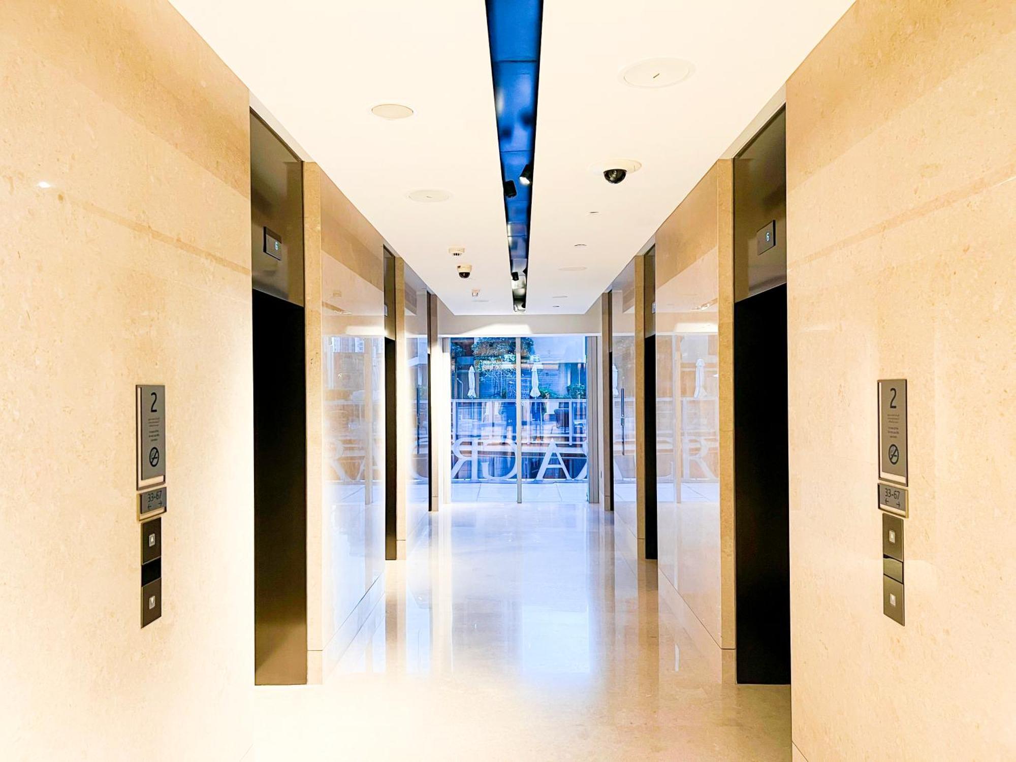 Downtown Luxury - Stunning Burj Khalifa & Sea View - 5 Minutes Walk To Mall Appartement