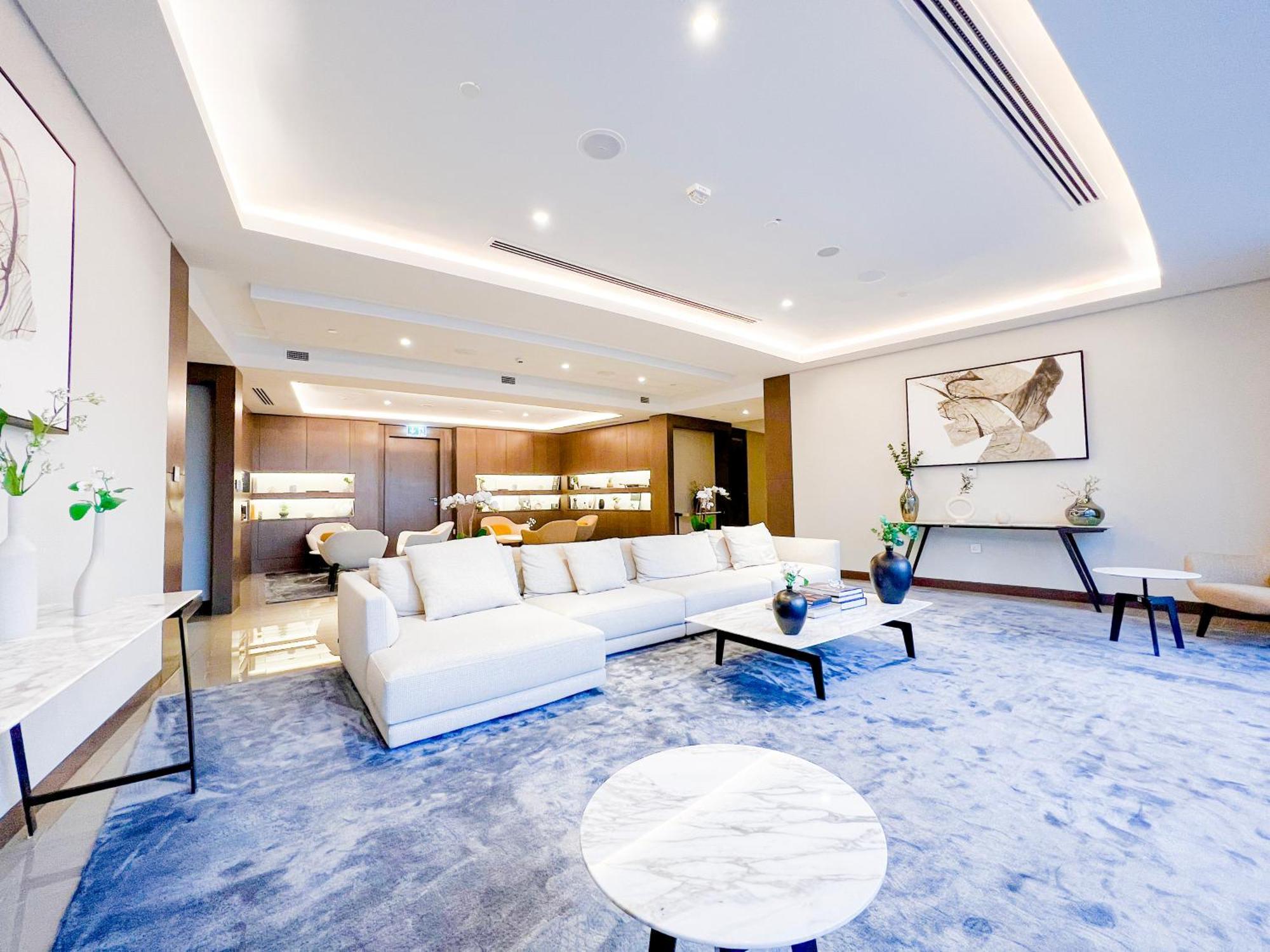 Downtown Luxury - Stunning Burj Khalifa & Sea View - 5 Minutes Walk To Mall Appartement *