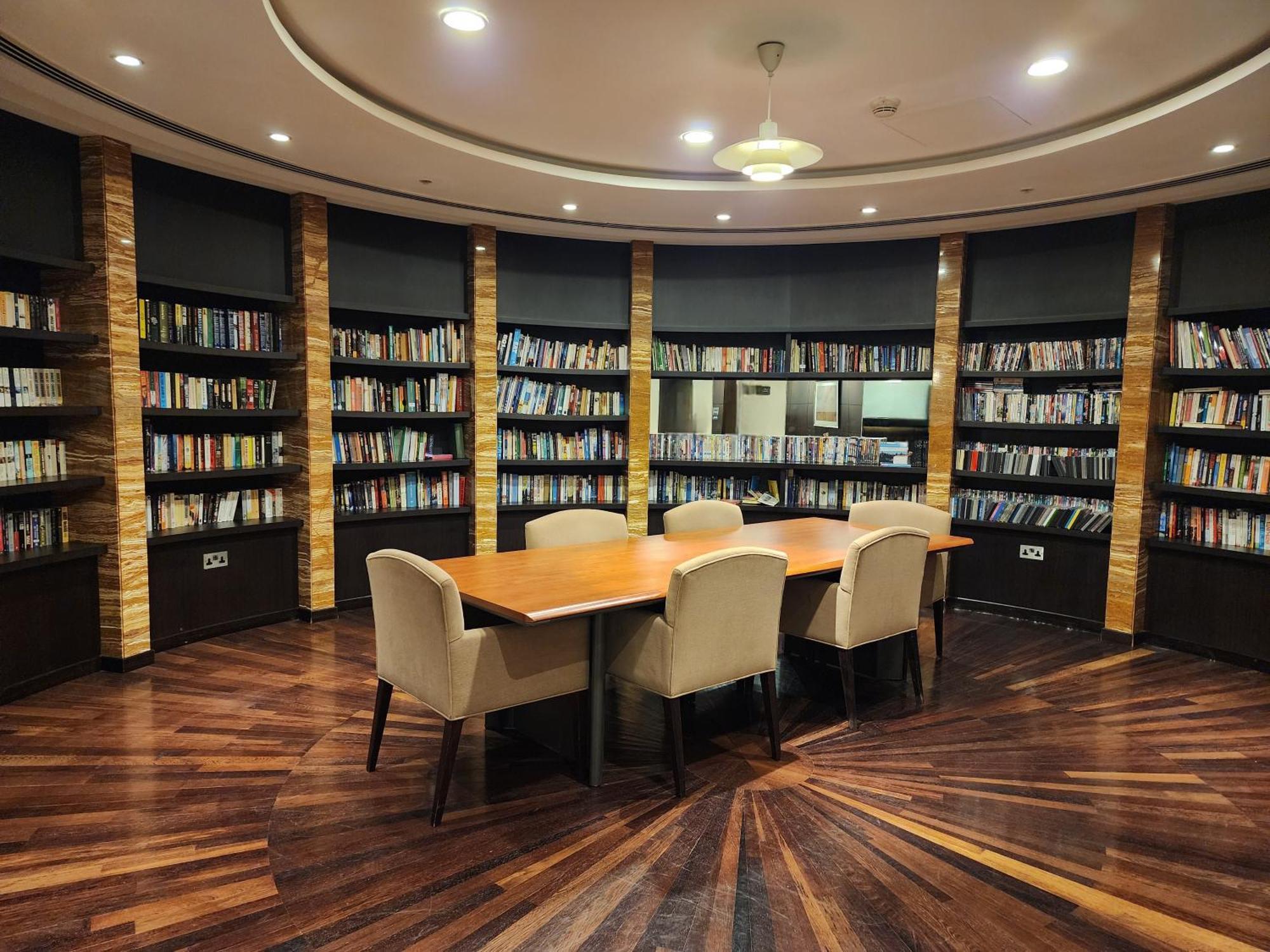 Apartamento Downtown Oasis, Burj Khalifa Views, Luxury Amenities