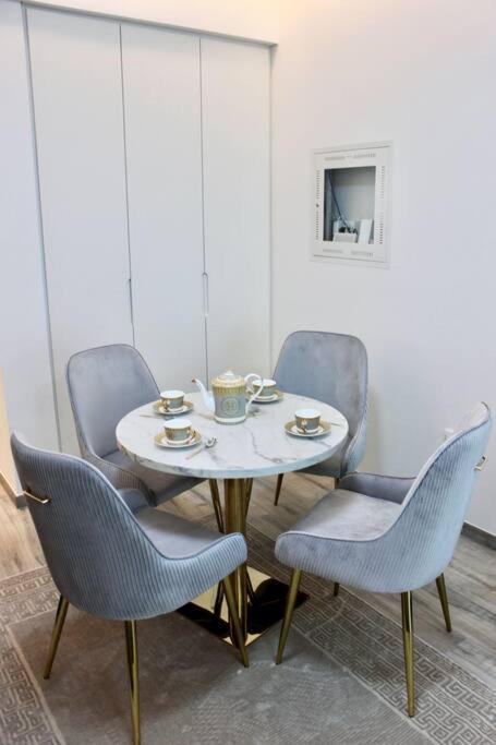 розкішна з видом на бурж халіфа Apartment *