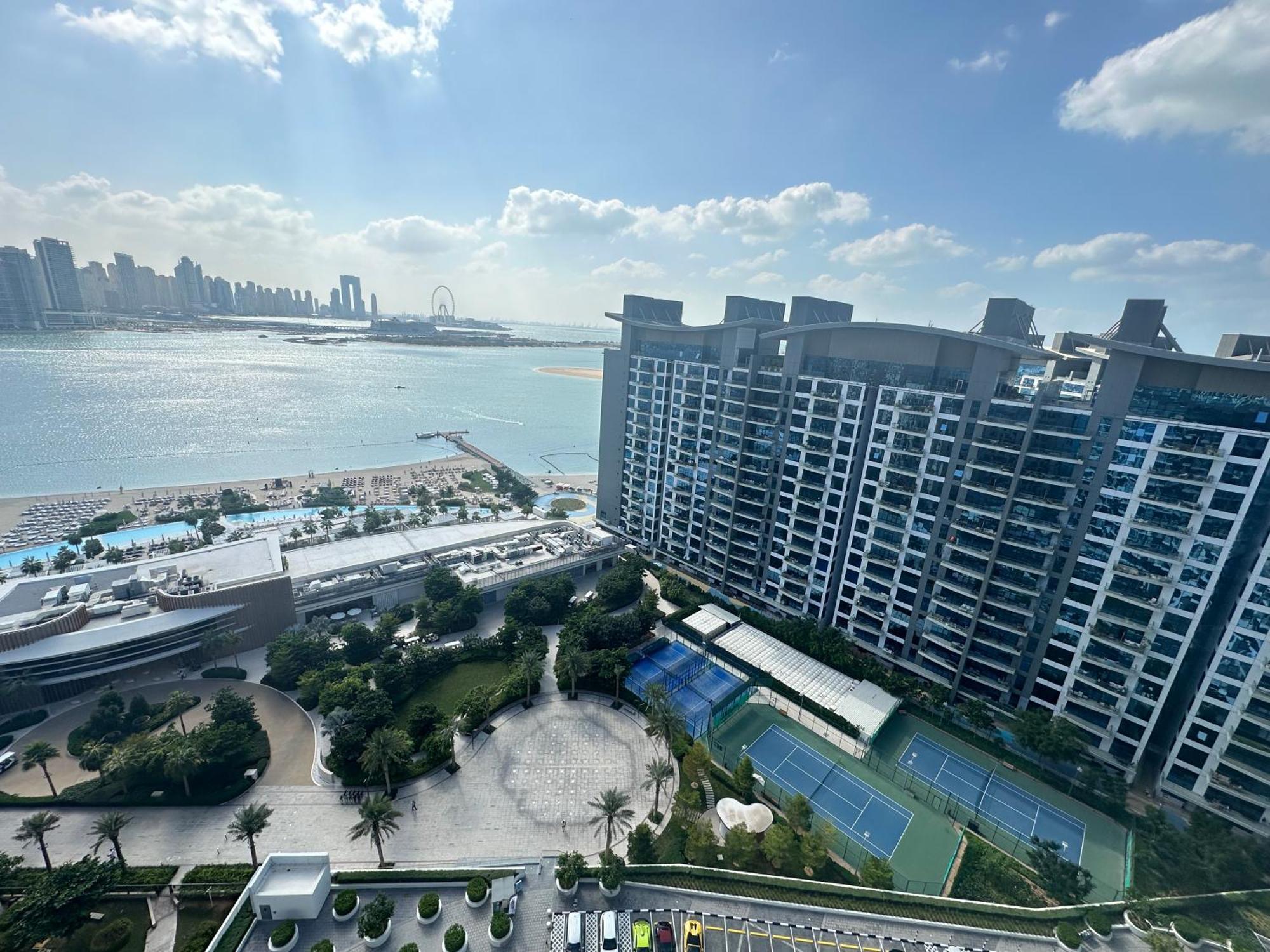 Beachfront Haven Lejlighed Dubai