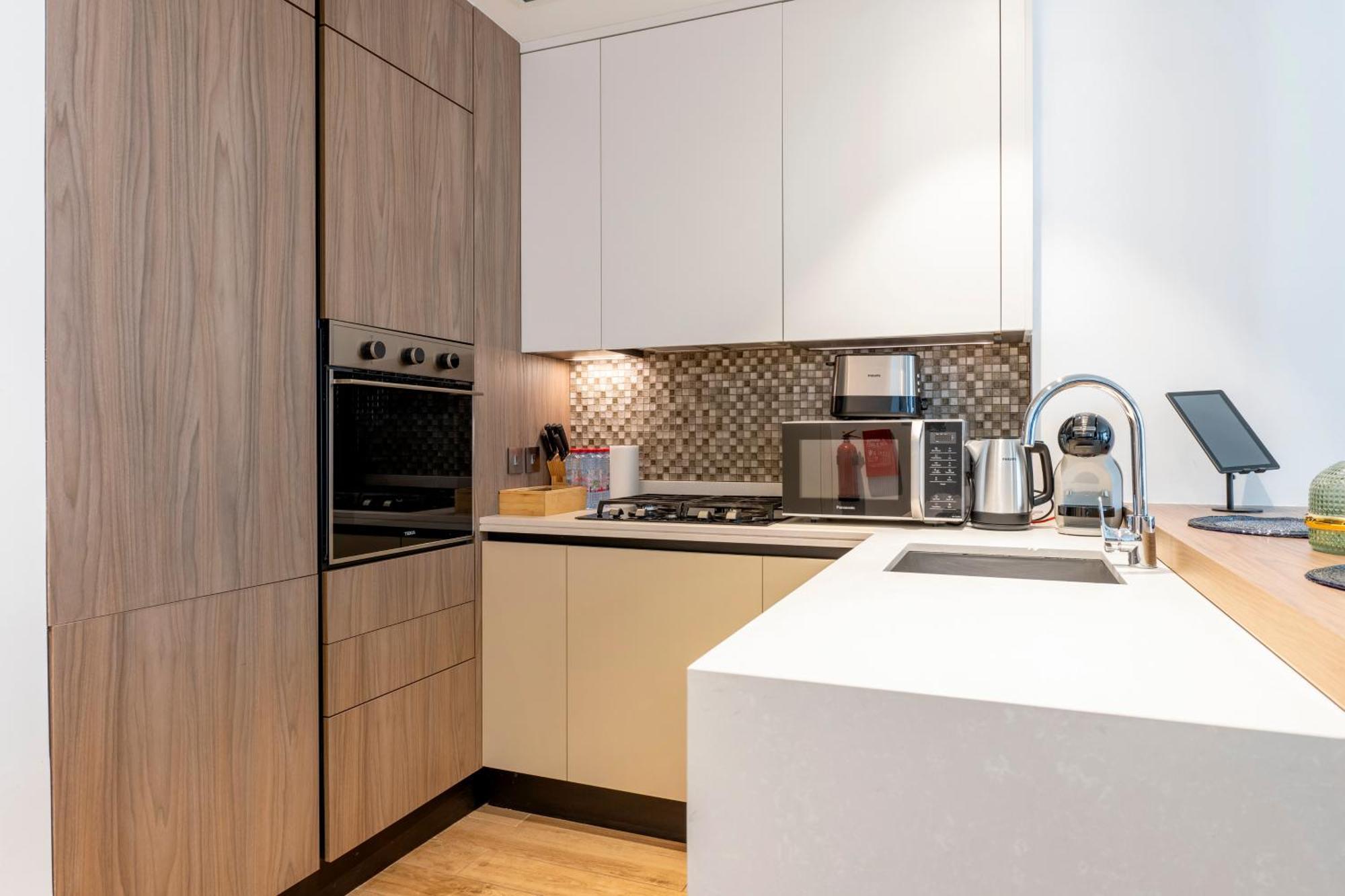 Jumeirah Marina Gate Residences * Dubai