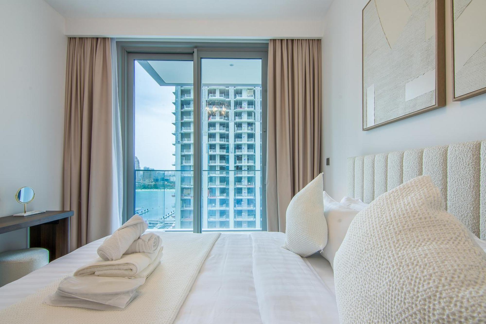 Lägenhet Luxe Living In Beachfront 2 Bedroom In Marina