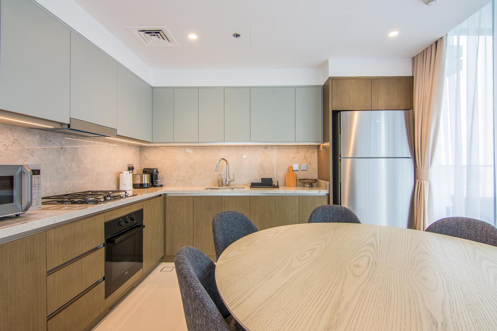 Luxe Living In Beachfront 2 Bedroom In Marina * Dubai
