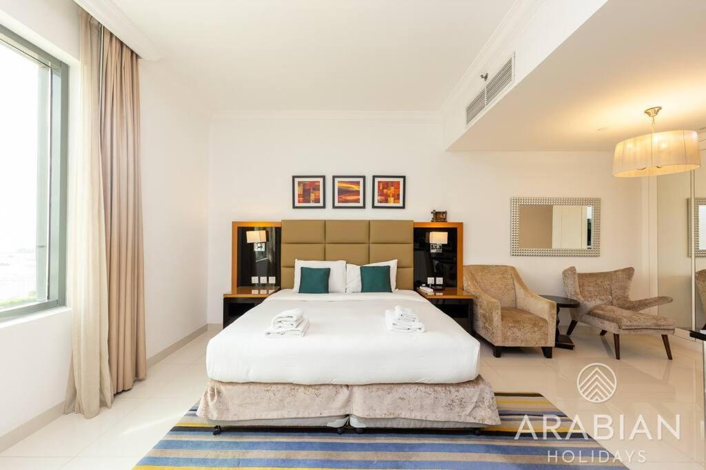 Contemporary Spacious In Business Bay Appartement *